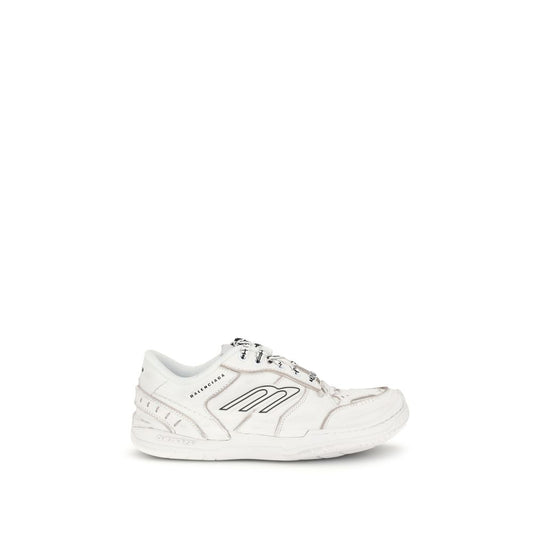 Hamptons Worn-out Sneakers