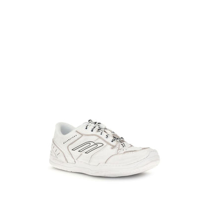 Hamptons Worn-out Sneakers